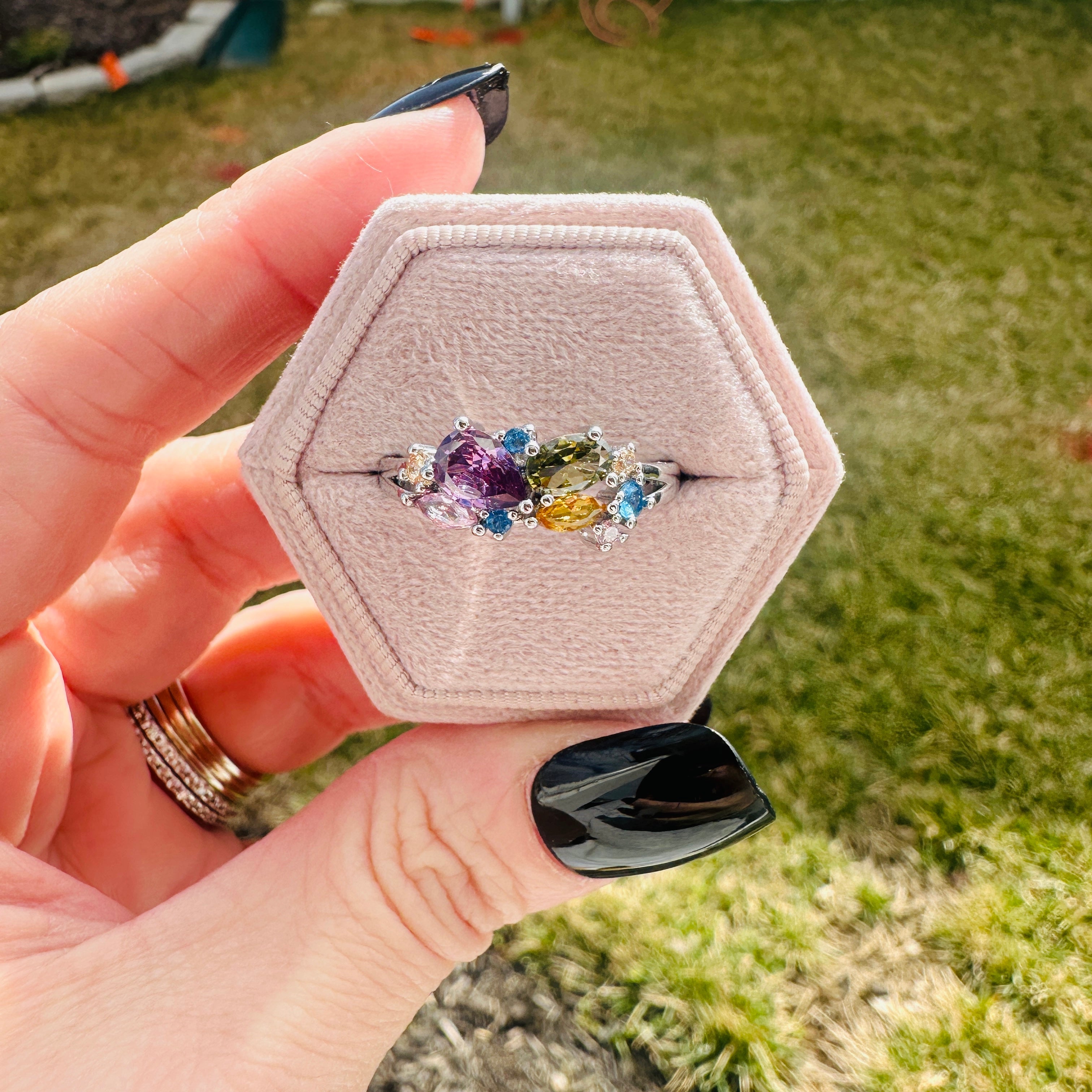EVANGELINE MULTI-COLOR STONE RING RING
