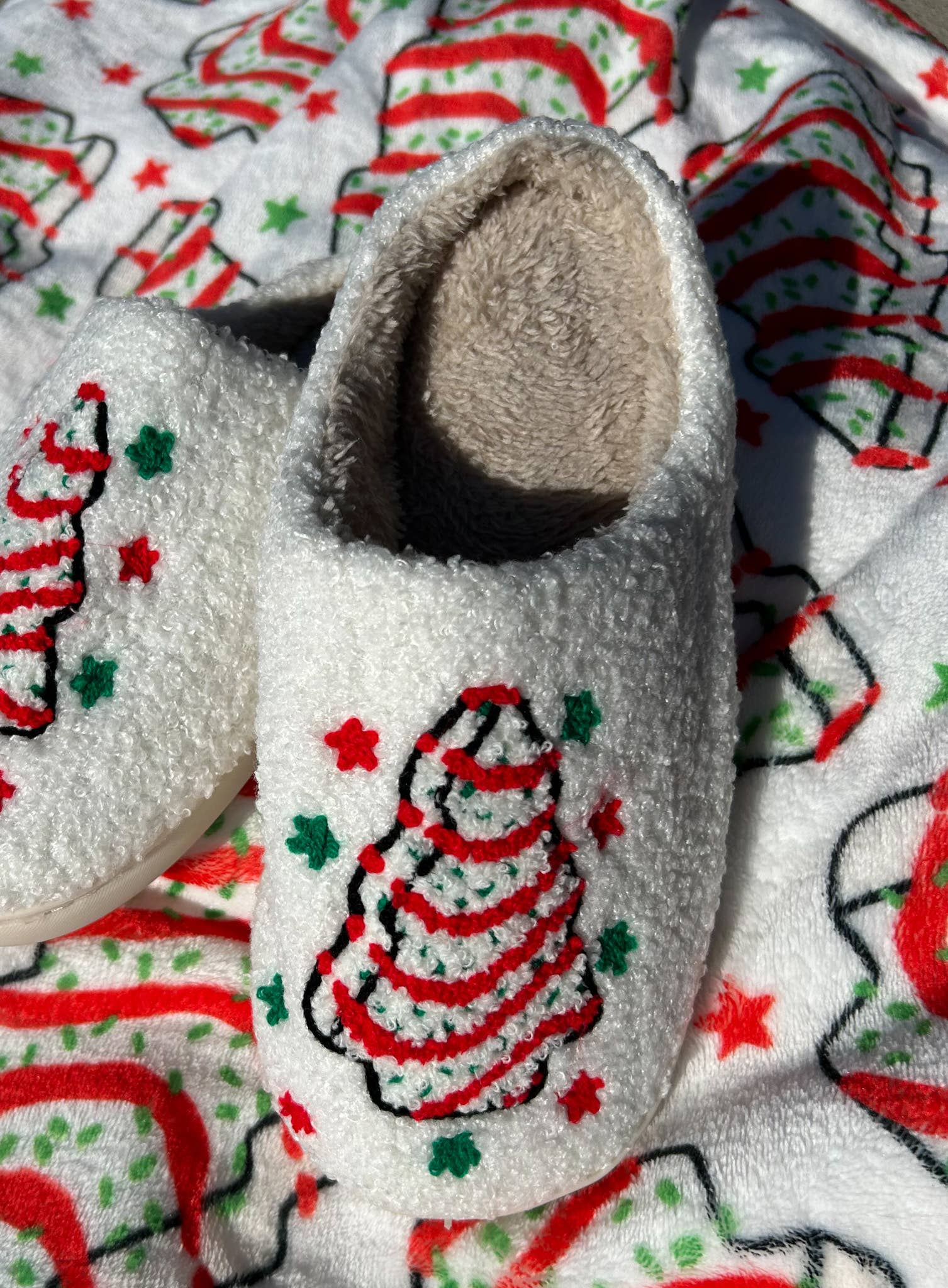 Christmas Tree Cake Slippers