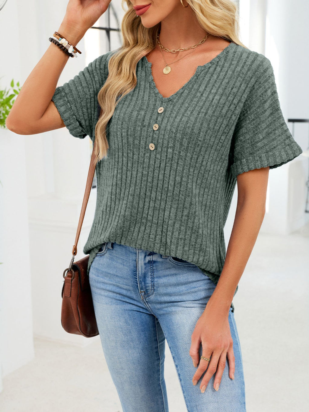 RIBBED KNIT SHORT SLEEVE T-SHIRT TOP