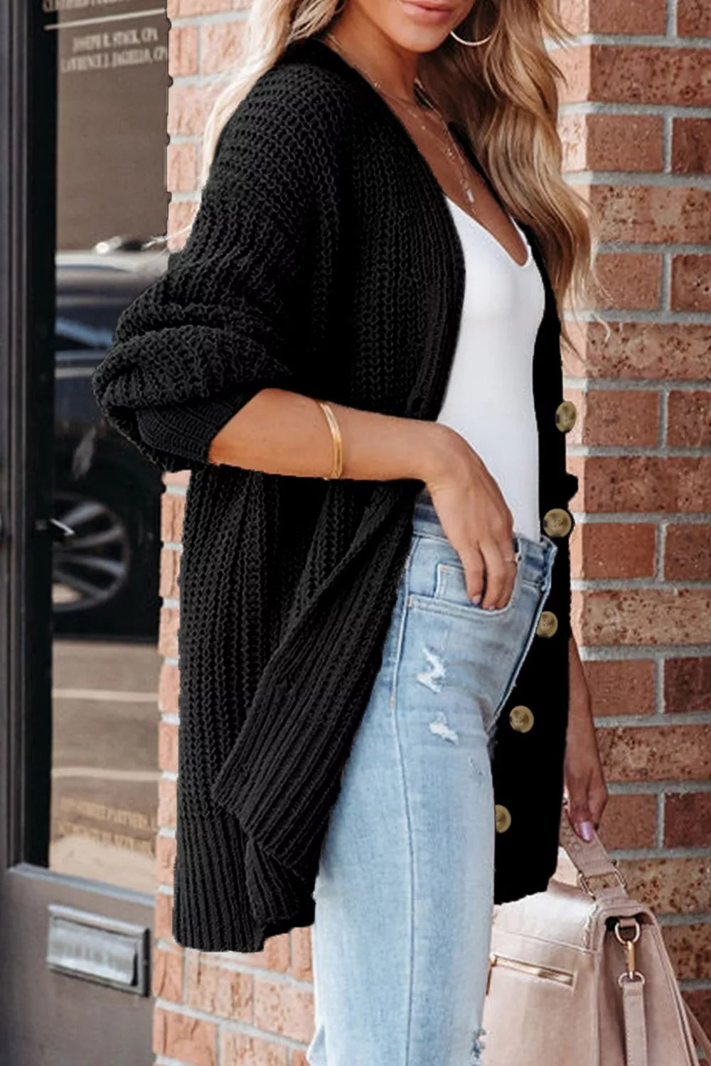 CHUNKY KNIT BUTTON-DOWN CARDIGAN Cardigan