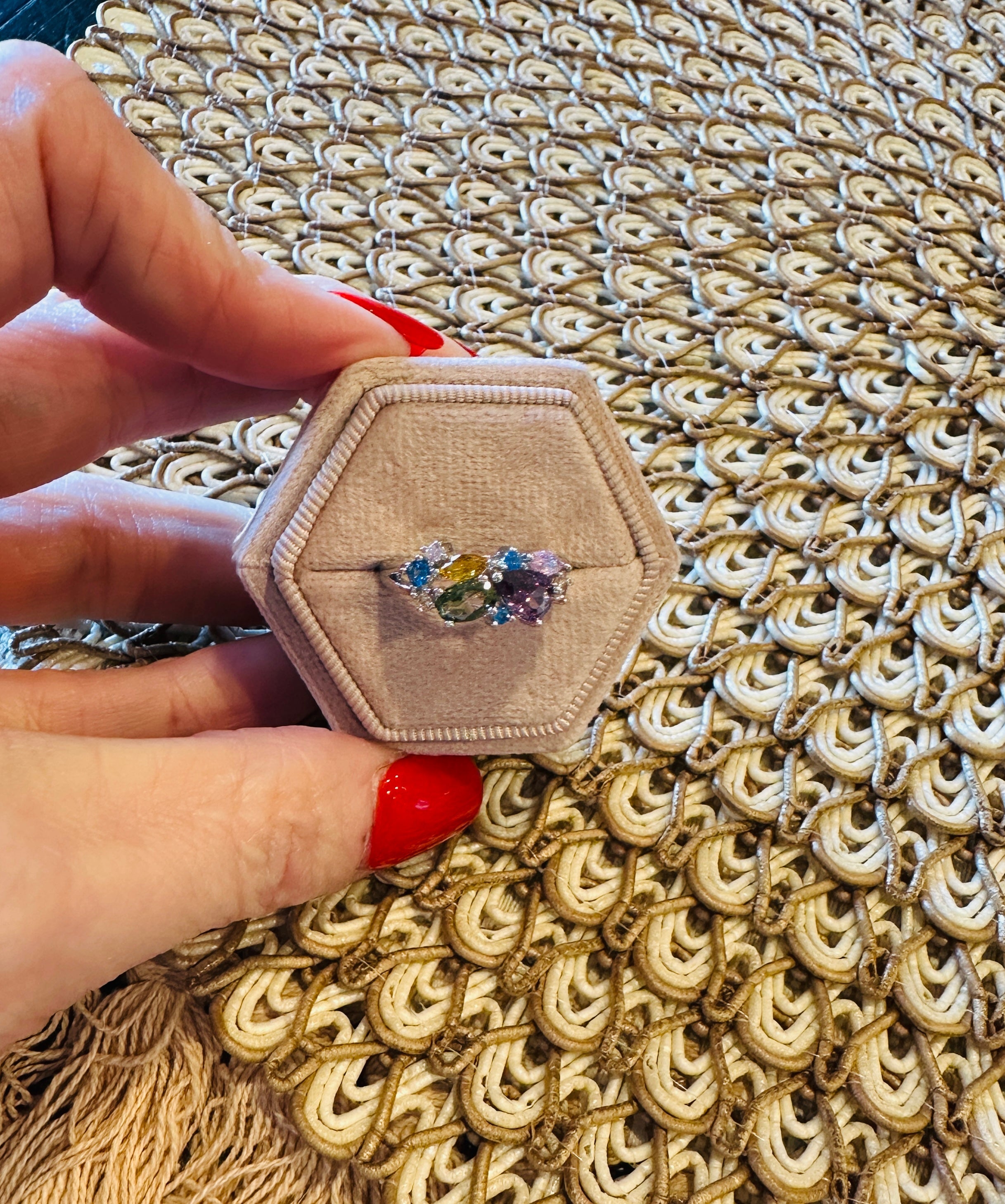 EVANGELINE MULTI-COLOR STONE RING RING