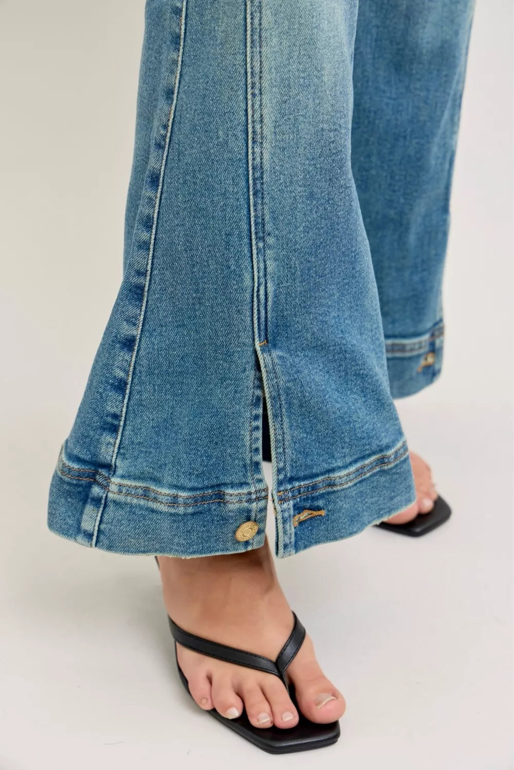 JUDY BLUE HIGH WAIST VINTAGE WASH FLARE JEANS Judy Blue Denim