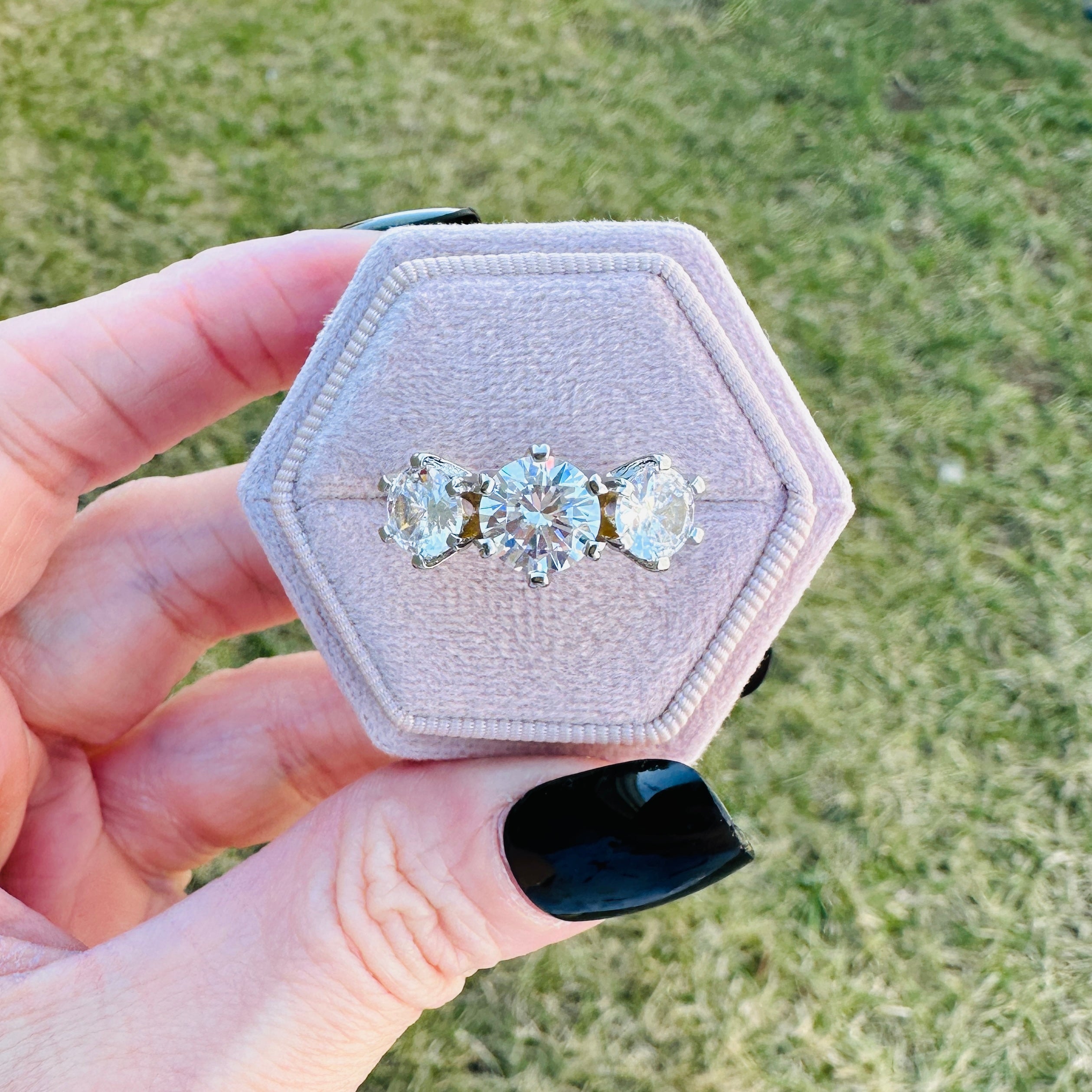 SIENNA LUXE TRILOGY RING ring
