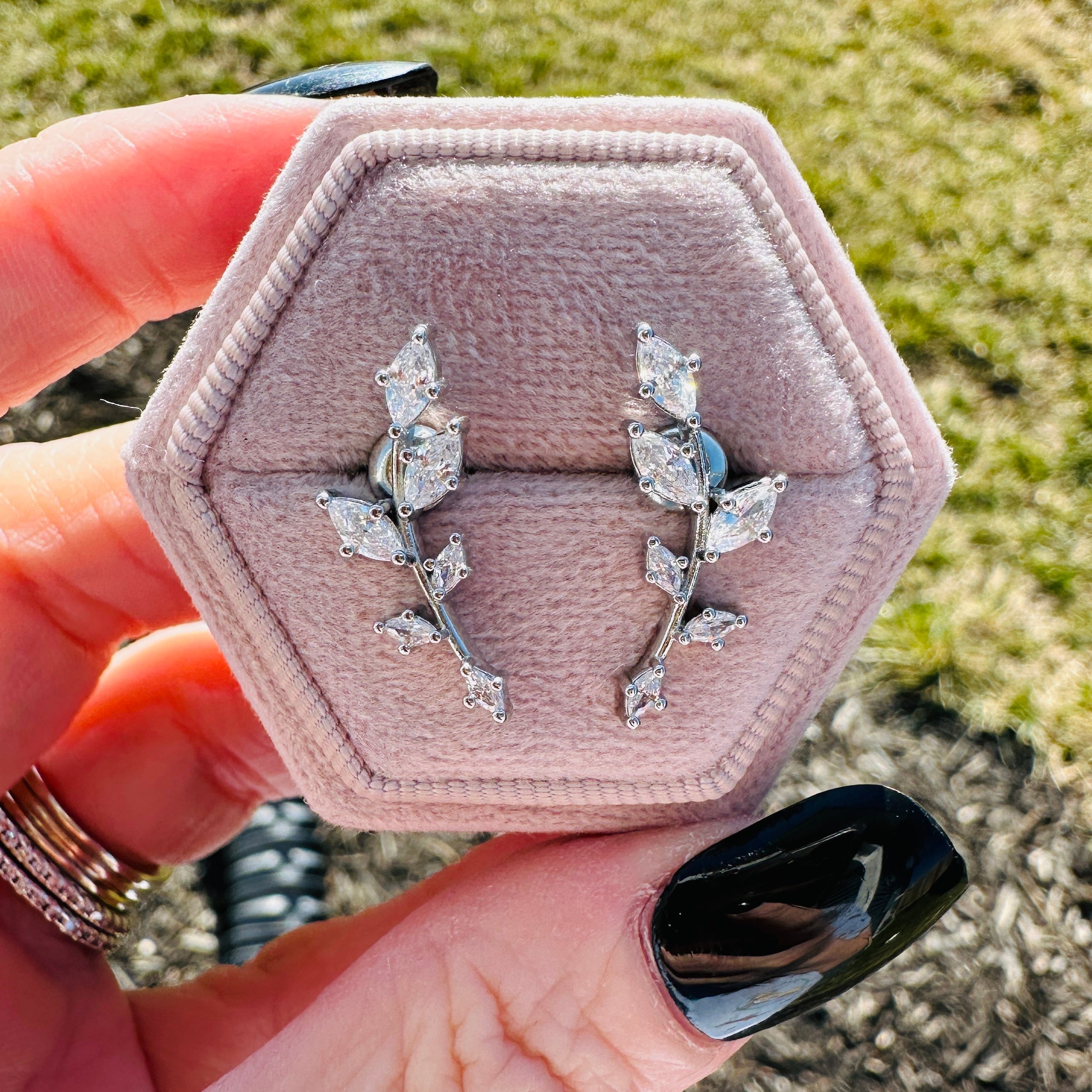 IVY EARRINGS - SILVER Earrings