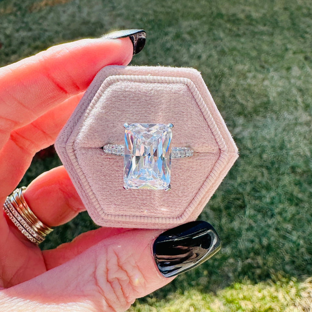 VALENTINA RADIANT SOLITAIRE RING ring