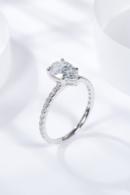 1.8 CARAT MOISSANITE SIDE STONE RING Necklace