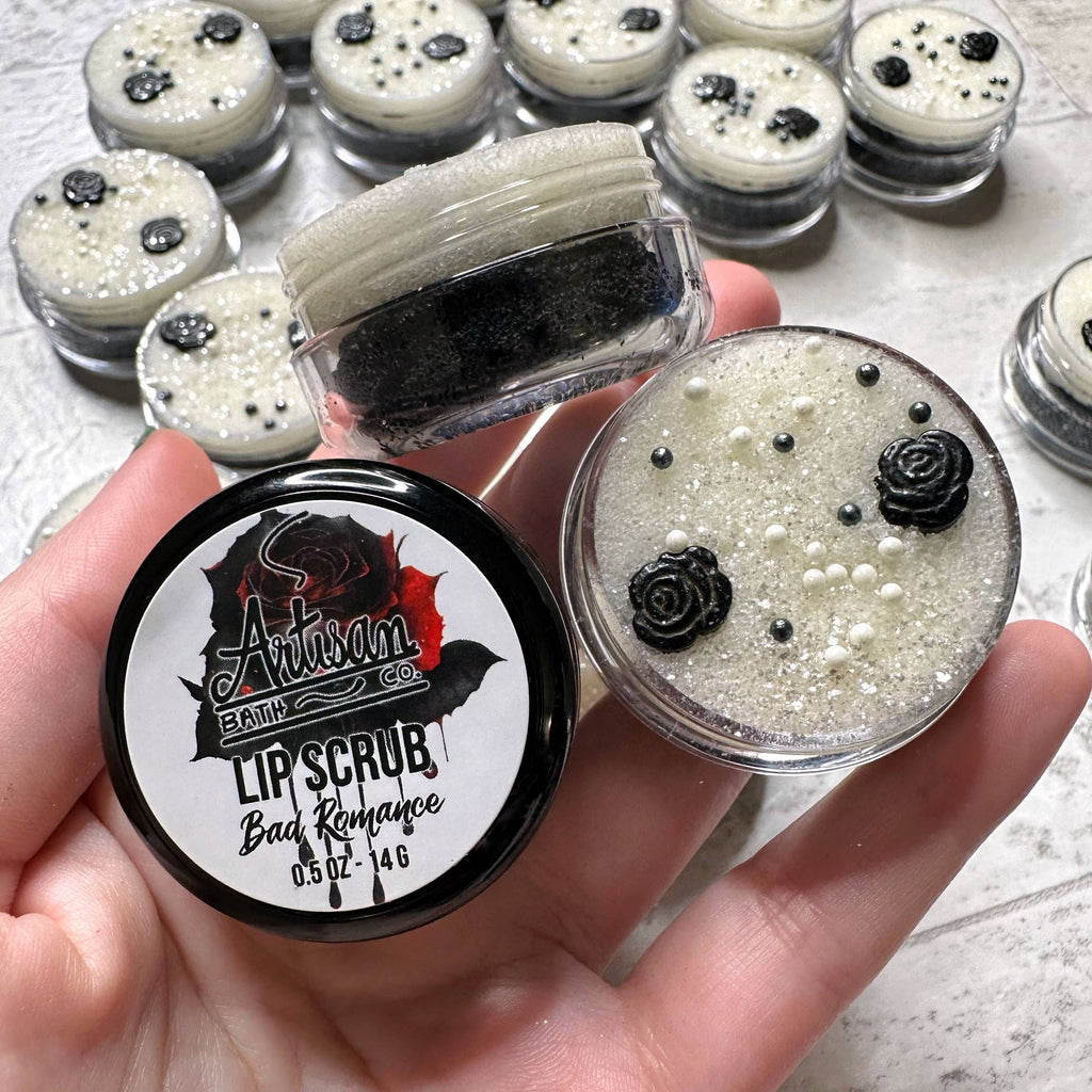 BAD ROMANCE LIP SCRUB lip scrub