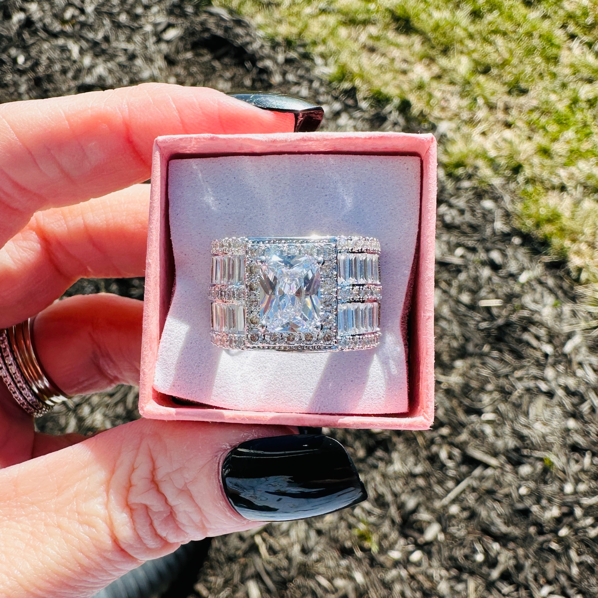 LISA ART DECO STATEMENT RING ring