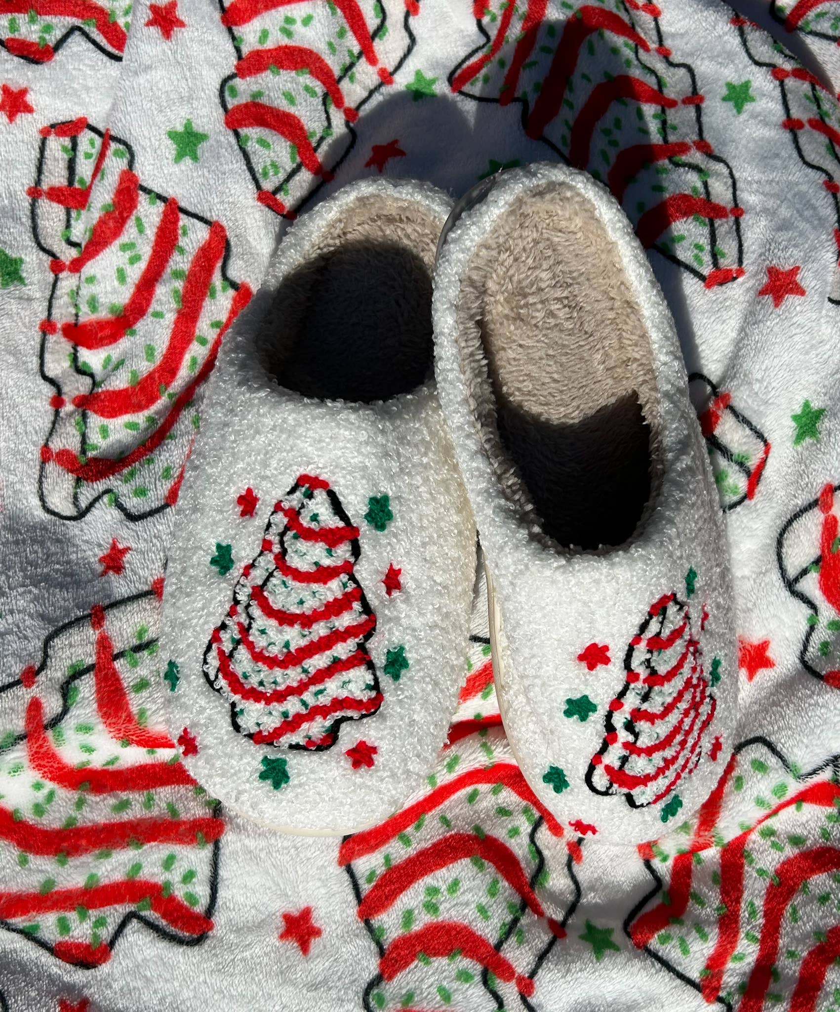Christmas Tree Cake Slippers