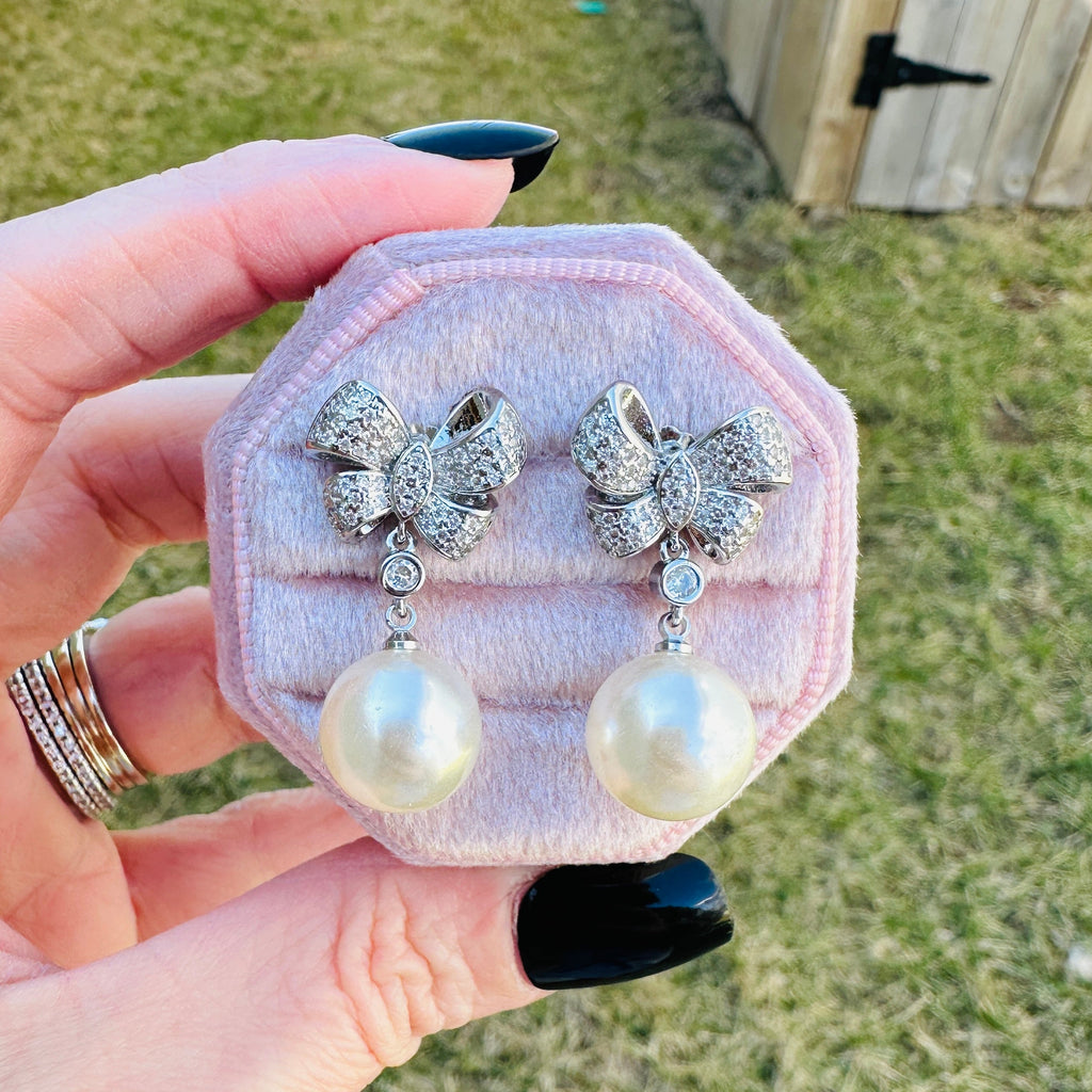 PEARL BOW EARRINGS Earrings