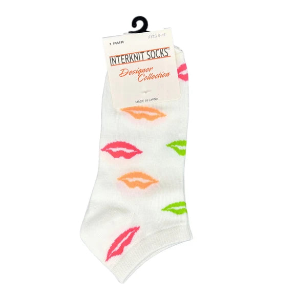 WOMEN'S FUN THEMED SOCKS - YOUR CHOICE OF LIPS OR HEARTS