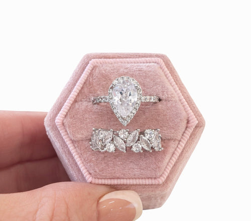 ANASTASIA PEAR LUXE RING SET RING