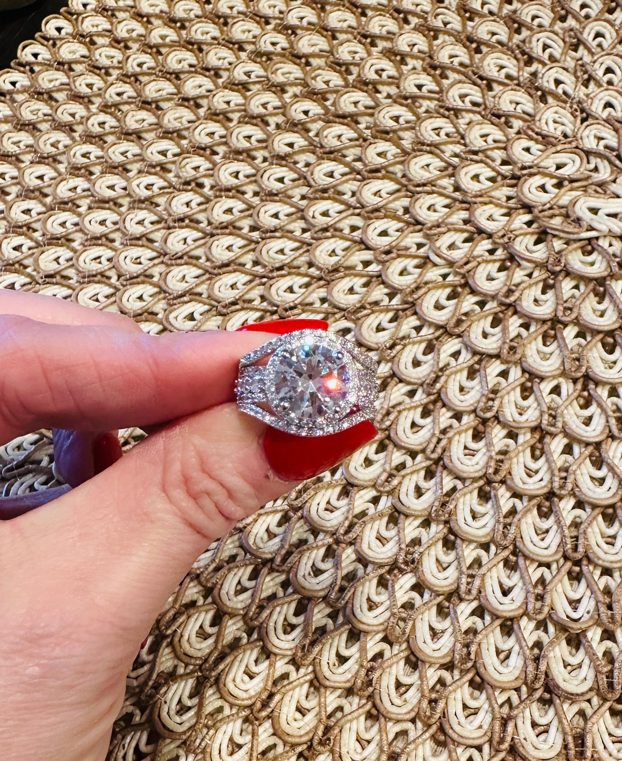 CELESTE HALO RING ring