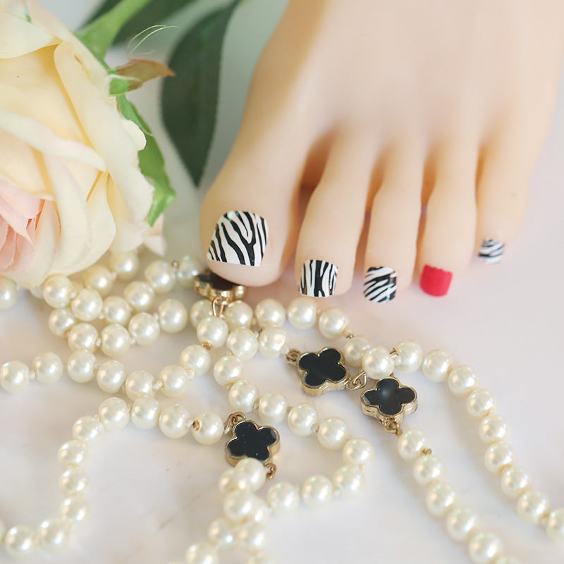 Pedis, Petites & Kids - Get Wild!