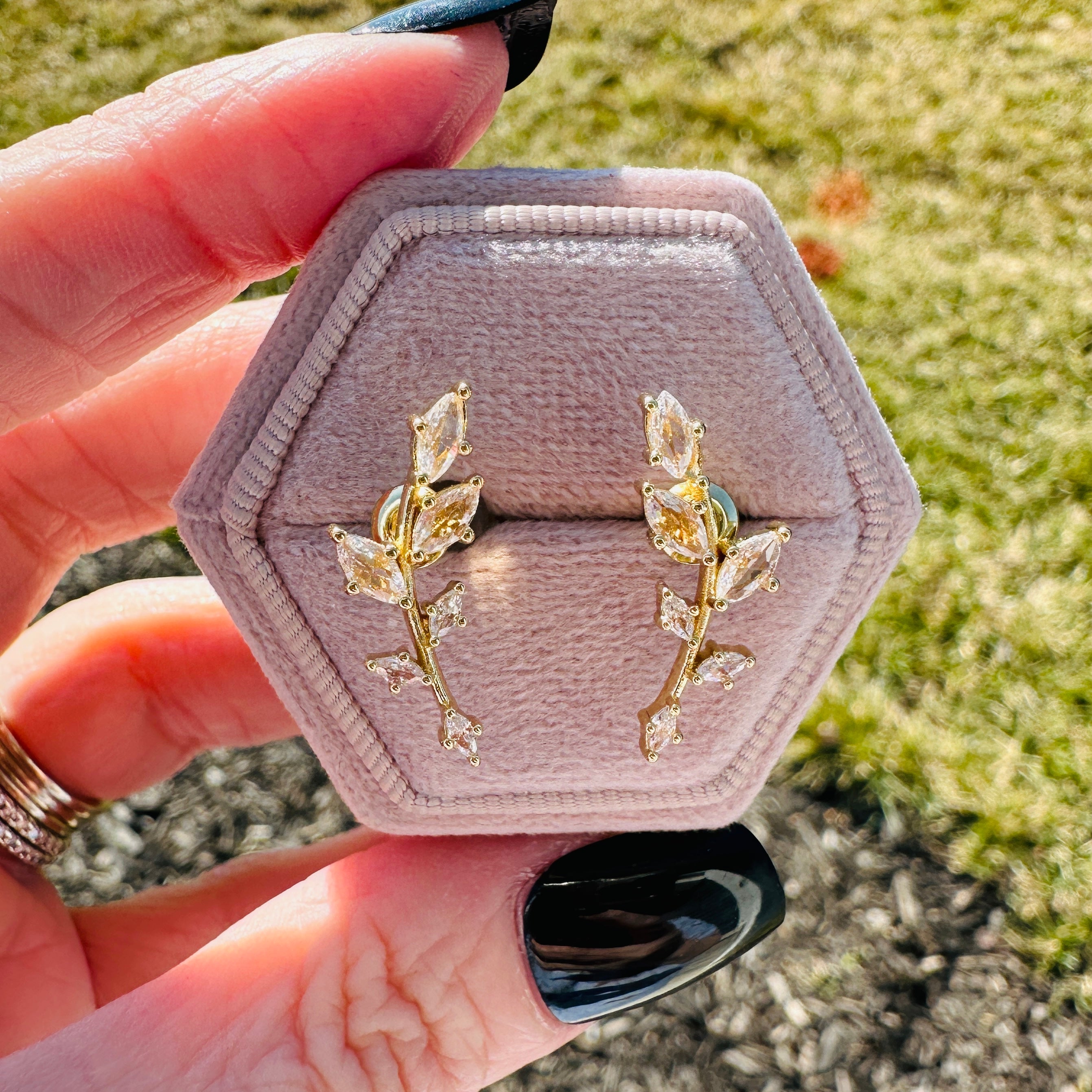 IVY EARRINGS - GOLD Earrings