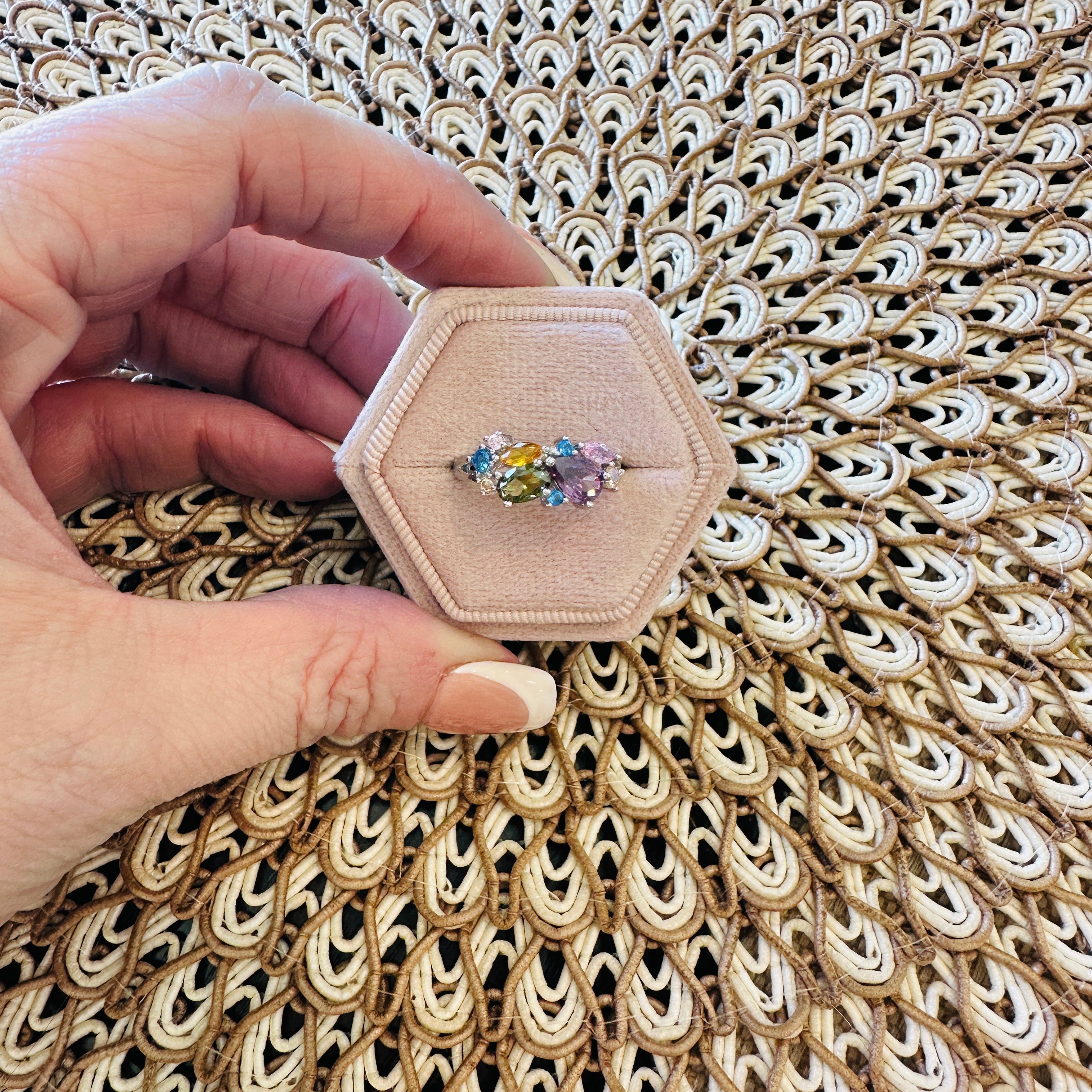 EVANGELINE MULTI-COLOR STONE RING RING