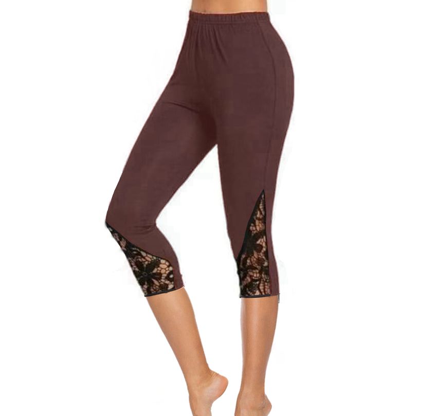 BROWN CAPRIS WITH POCKETS AND LACE DETAIL