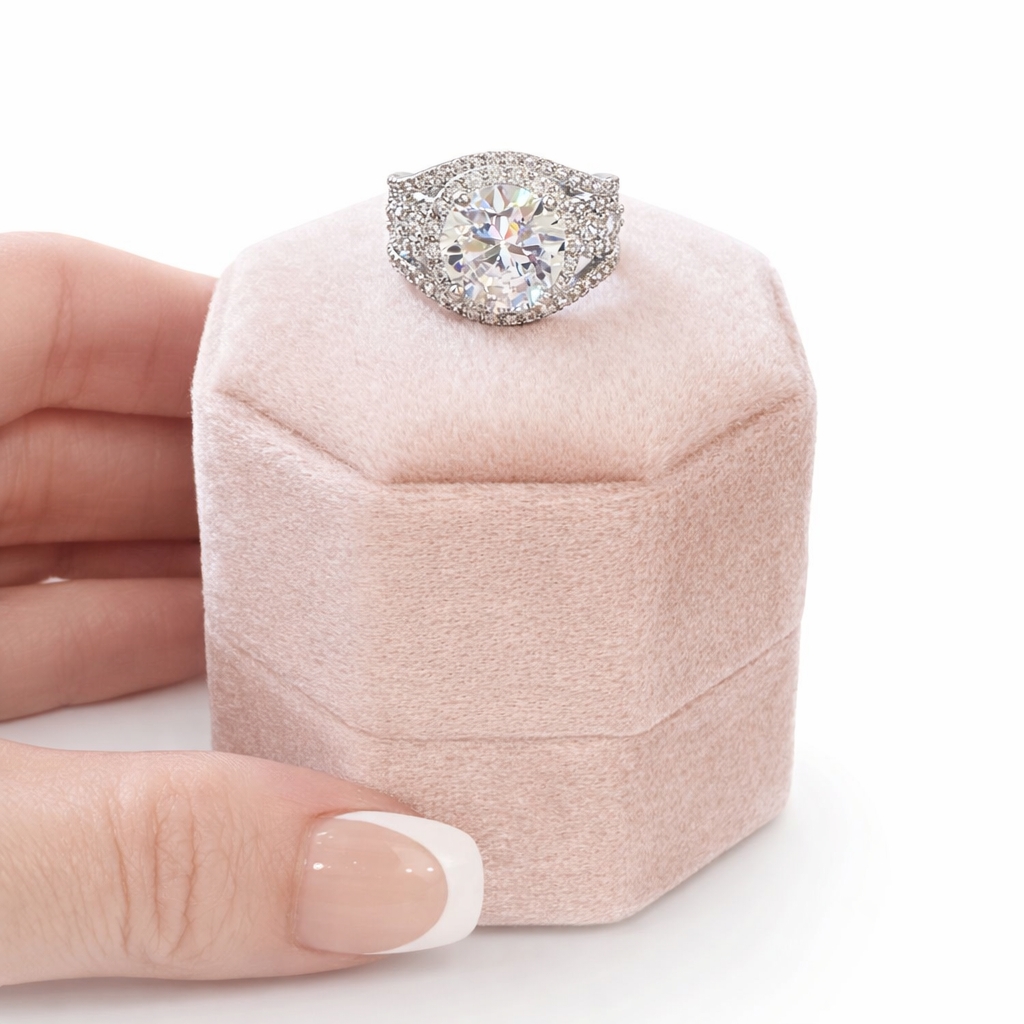 CELESTE HALO RING ring