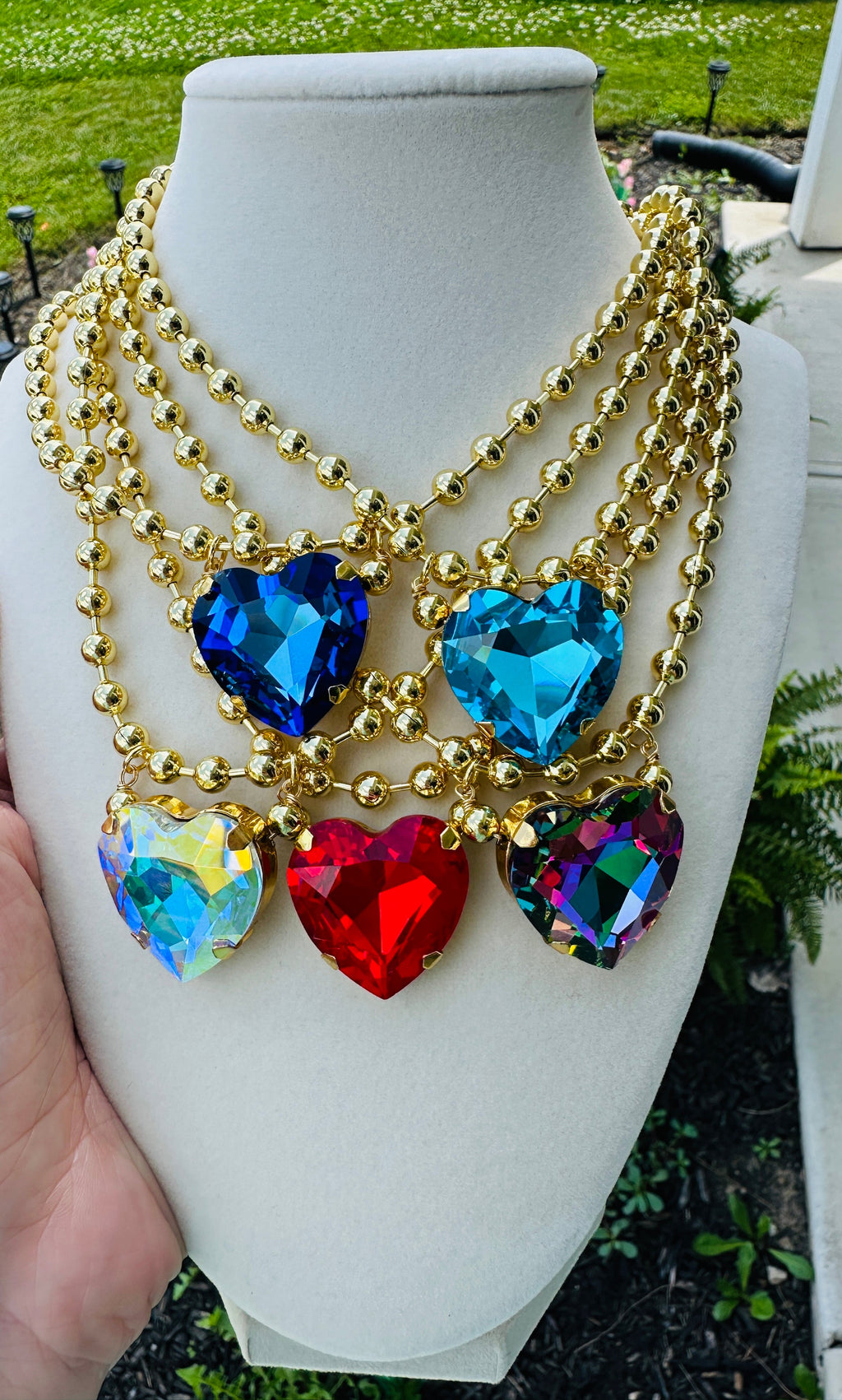CRYSTAL HEART GOLD BEAD NECKLACE - 5 COLORS