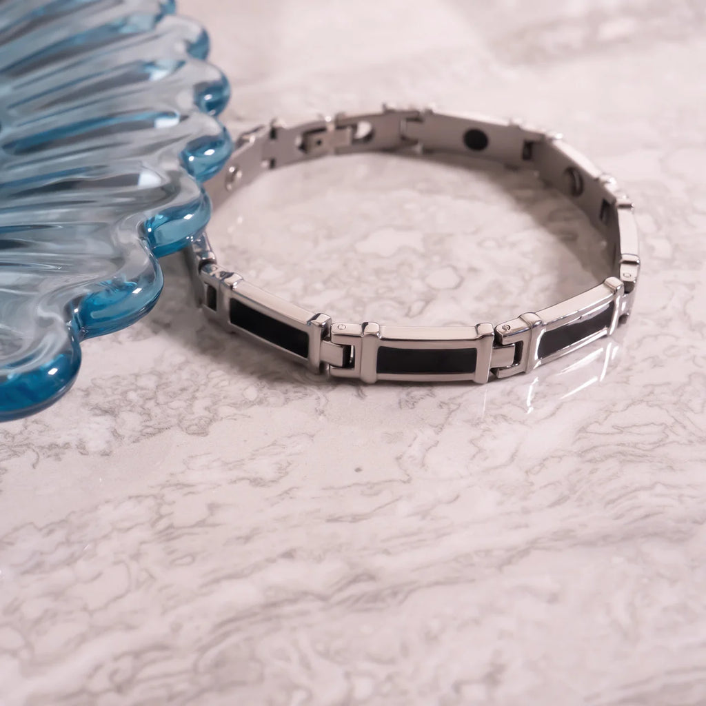 BLACK ENAMEL STAINLESS STEEL MAGNETIC BRACELET bracelet