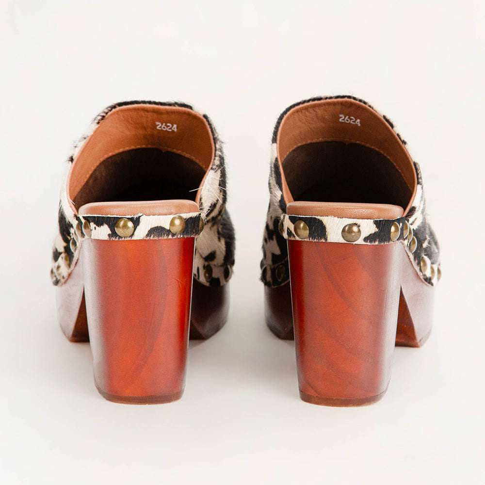 LOYAL WEST CARLOTTA TRAIL CLOGS - COWHIDE Heels & Clogs