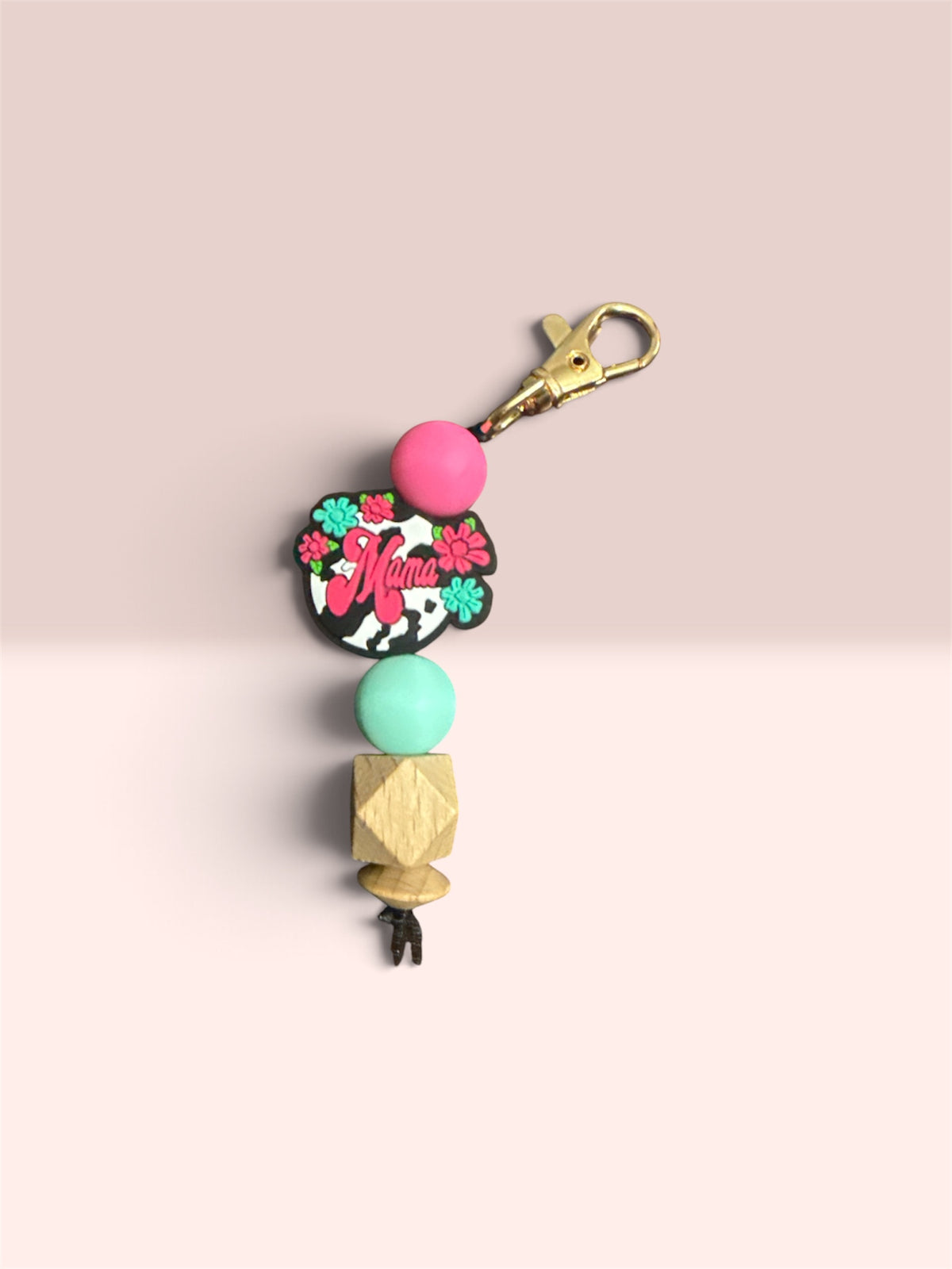 HANDMADE CUSTOM MAMA AND MOM THEMED BEADED KEYCHAINS | MAKE THE PERFECT GIFT