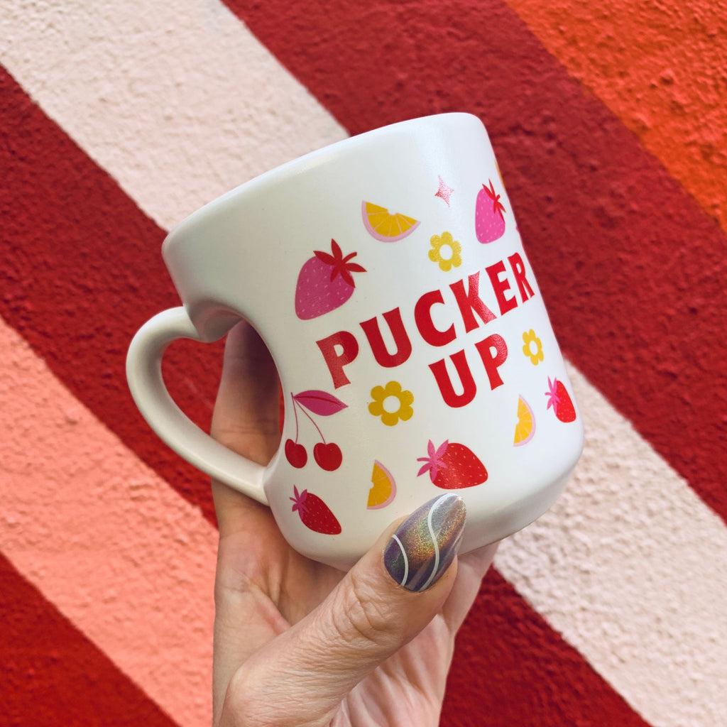 ROMANCE PUCKER UP HEART SHAPED MUG 12OZ