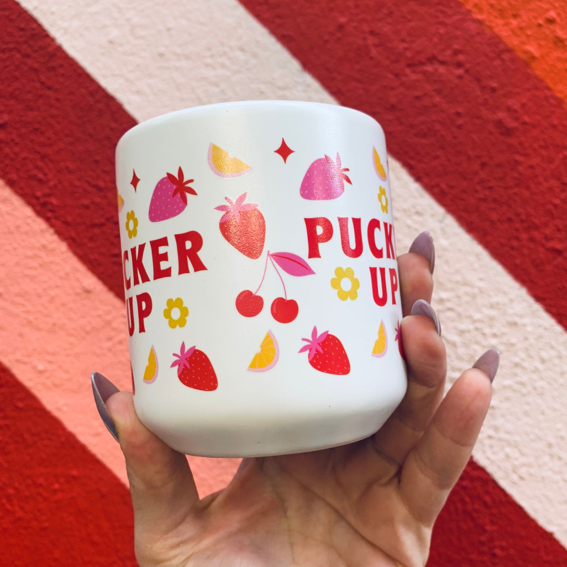 ROMANCE PUCKER UP HEART SHAPED MUG 12OZ