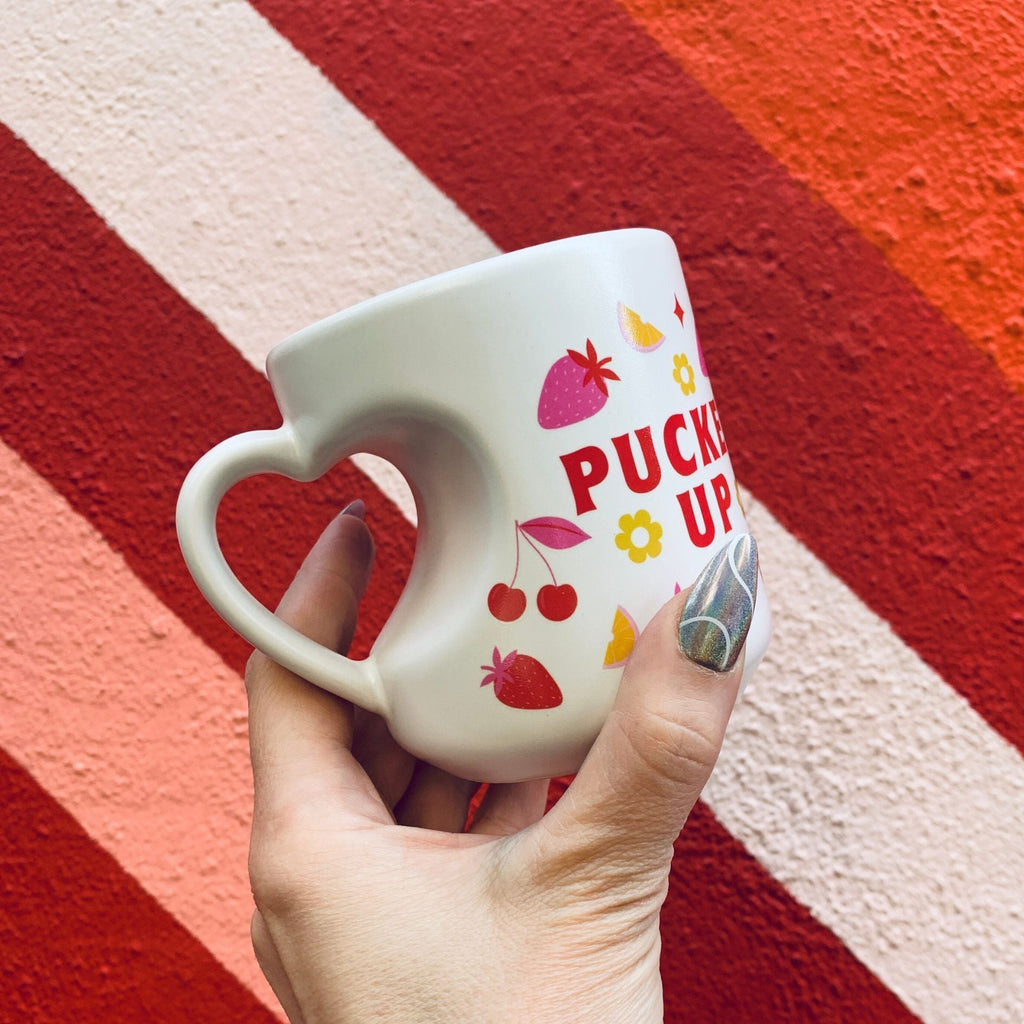 ROMANCE PUCKER UP HEART SHAPED MUG 12OZ