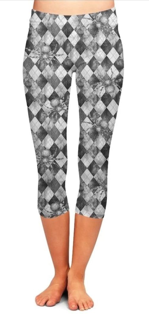 Diamond Crawler Leggings and Capris with pockets