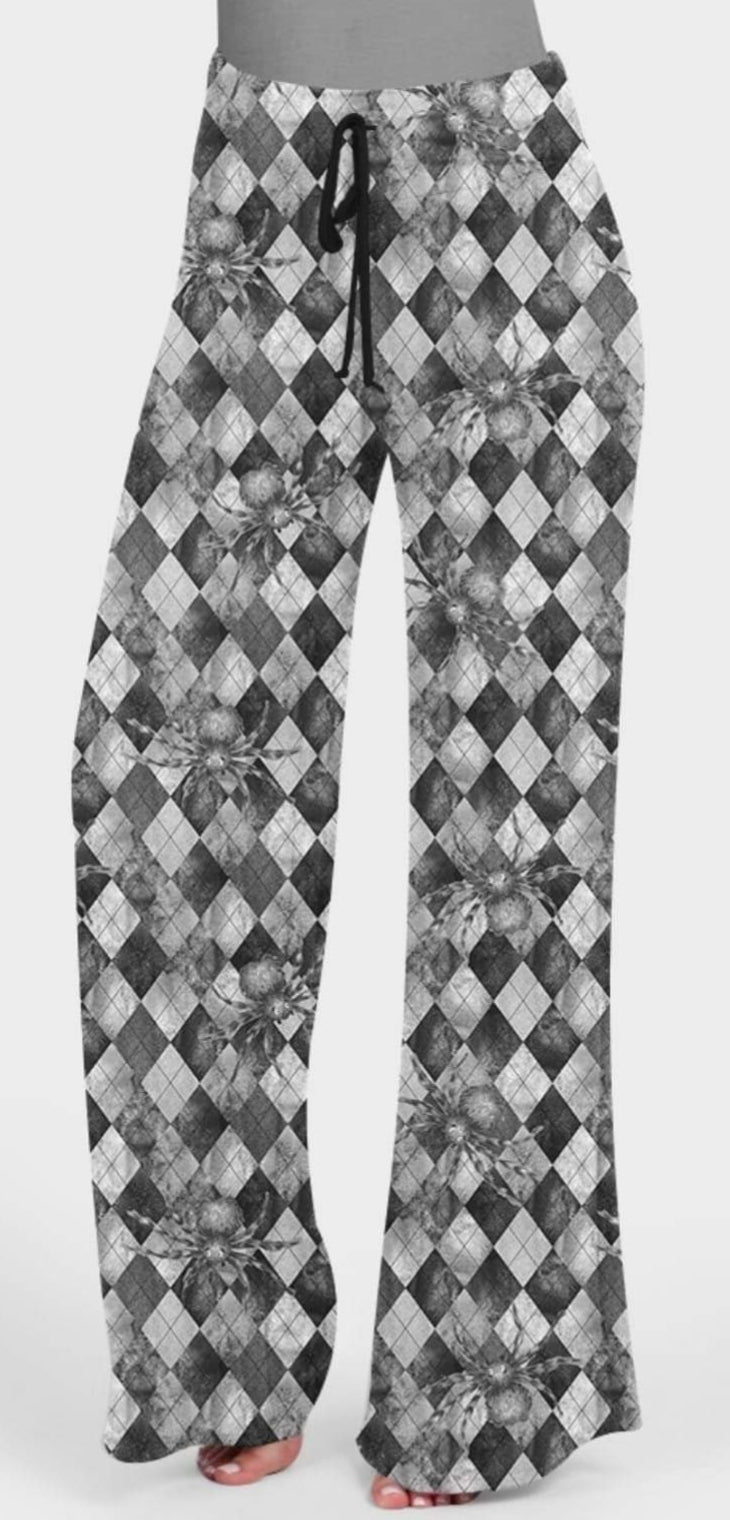 Diamond Crawler Leggings and Capris with pockets