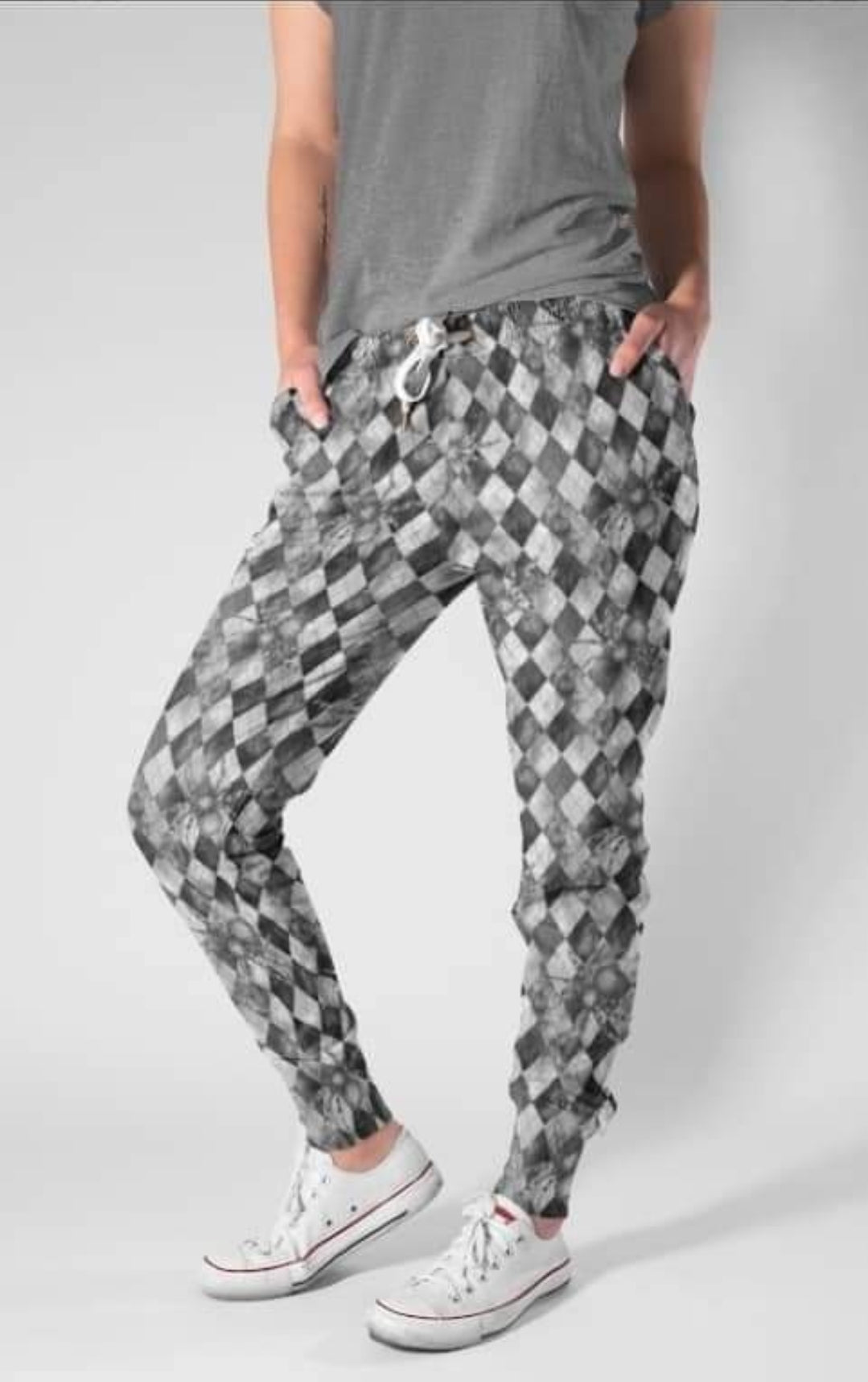 Diamond Crawler Leggings and Capris with pockets