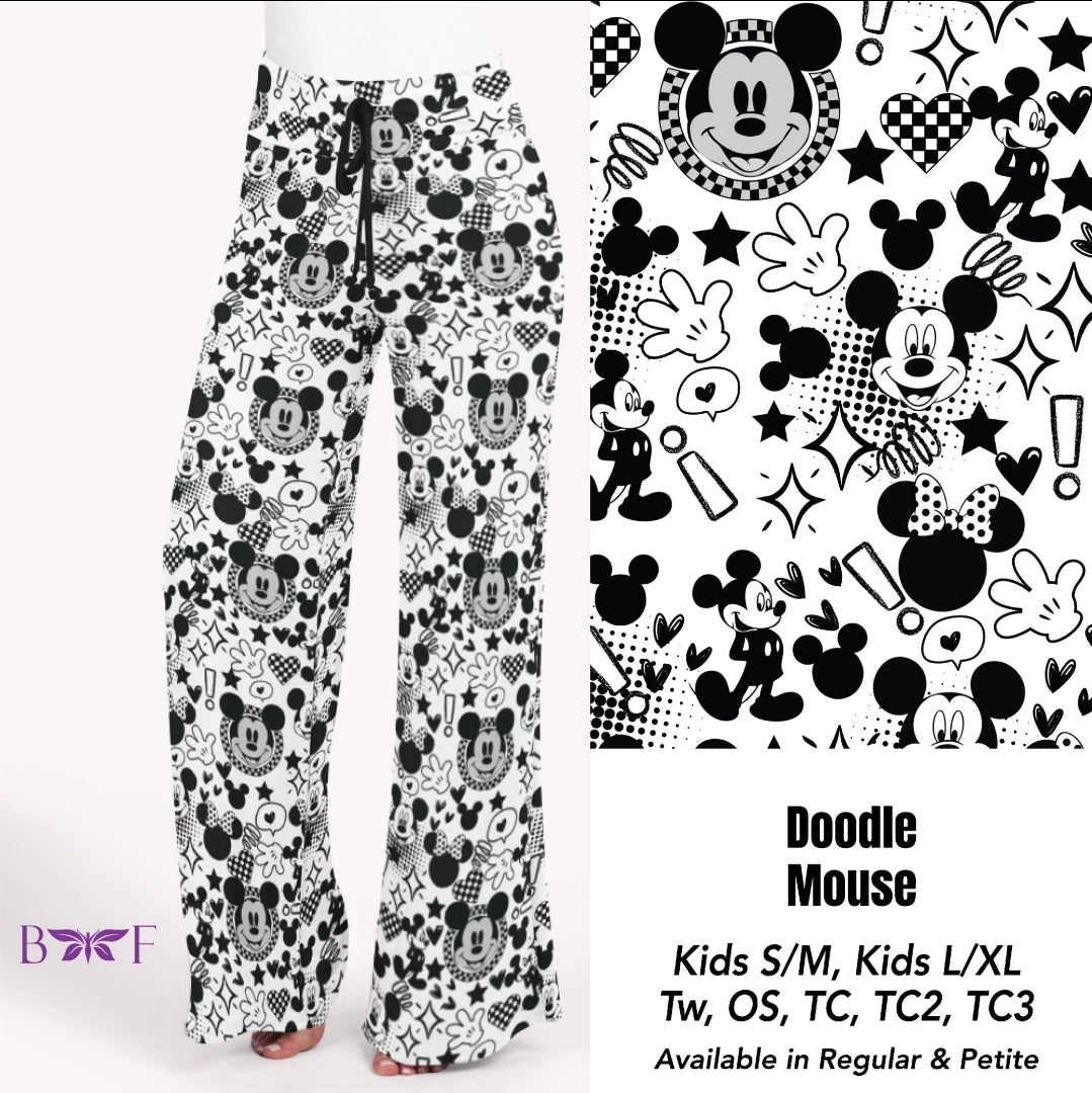 Doodle Mouse biker shorts with pockets