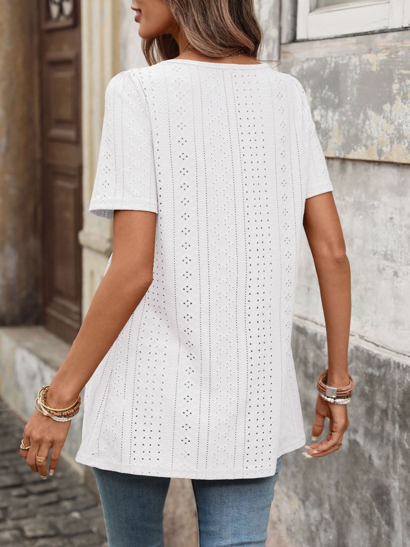 EYELET SQUARE NECK SHORT SLEEVE TOP TOP