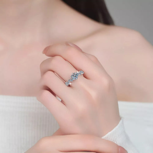 1 Carat Moissanite 925 Sterling Silver Ring