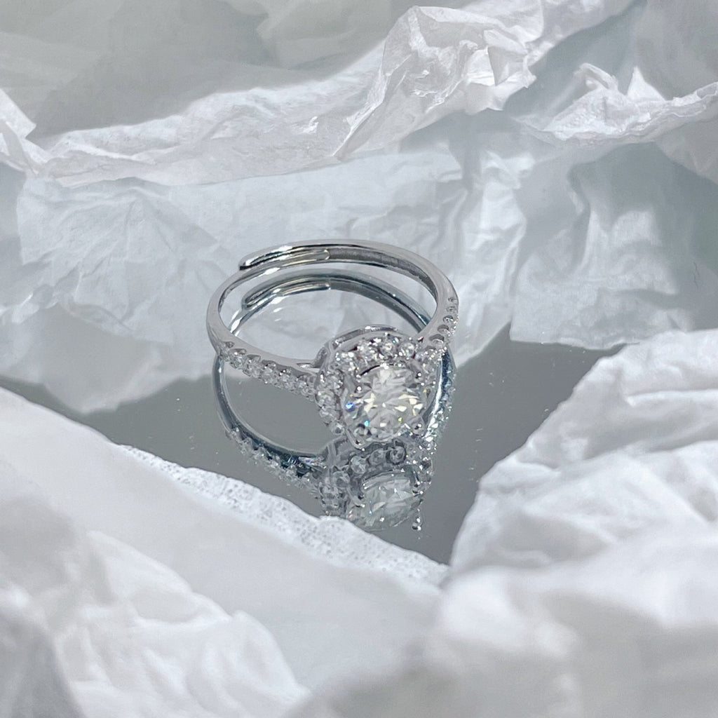1 Carat Moissanite 925 Sterling Silver Ring