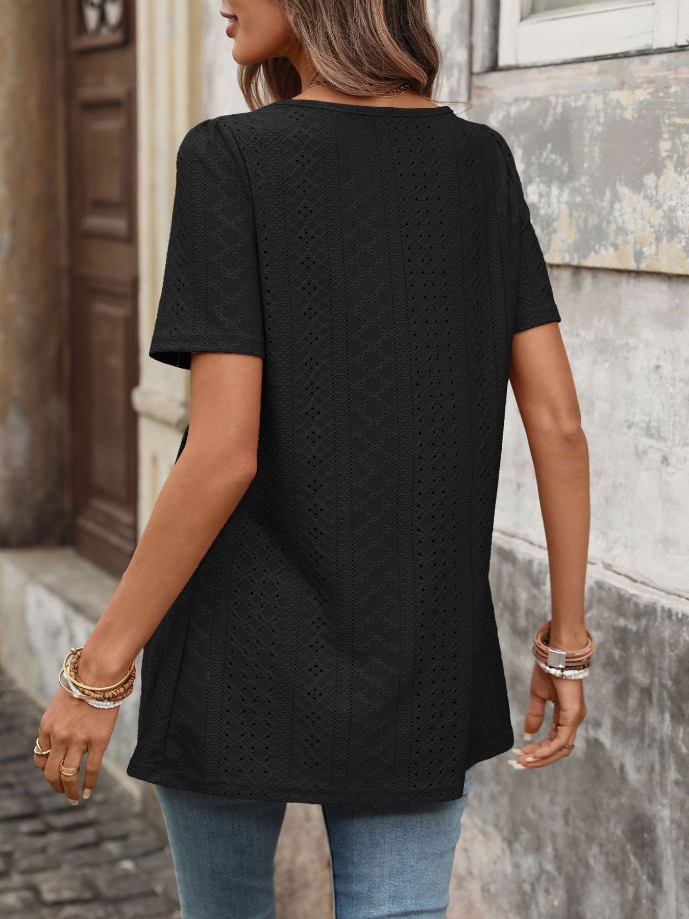 EYELET SQUARE NECK SHORT SLEEVE TOP TOP