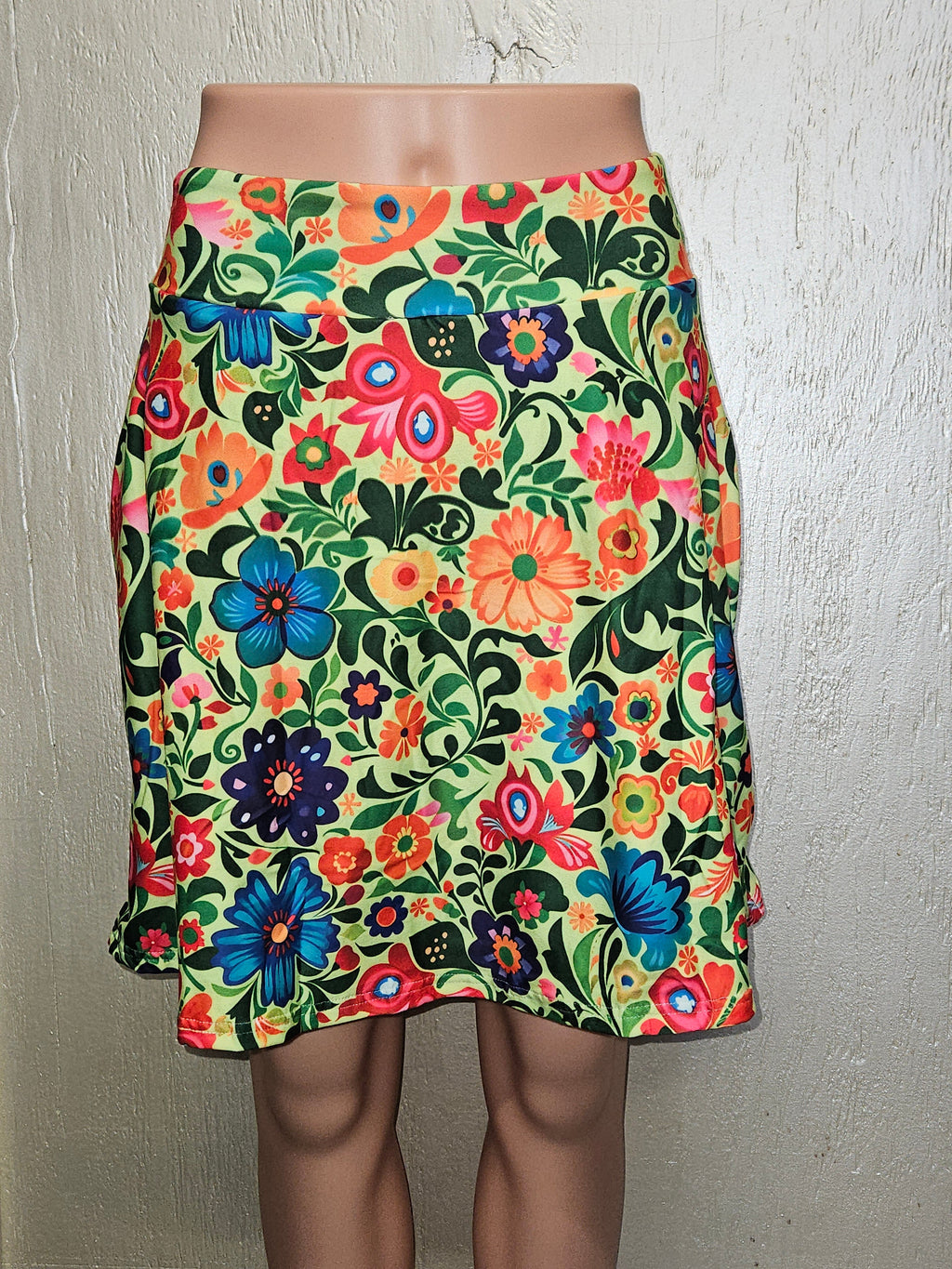 Mexican Floral On Green skorts and capris with pockets