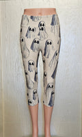 Cream Ghosts capris with pockets