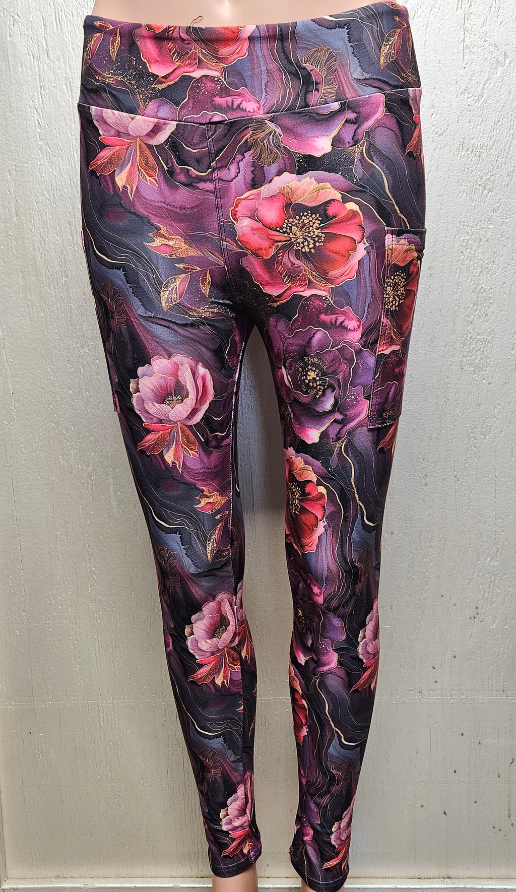 Purple Agate Flowers leggings and capris with pockets