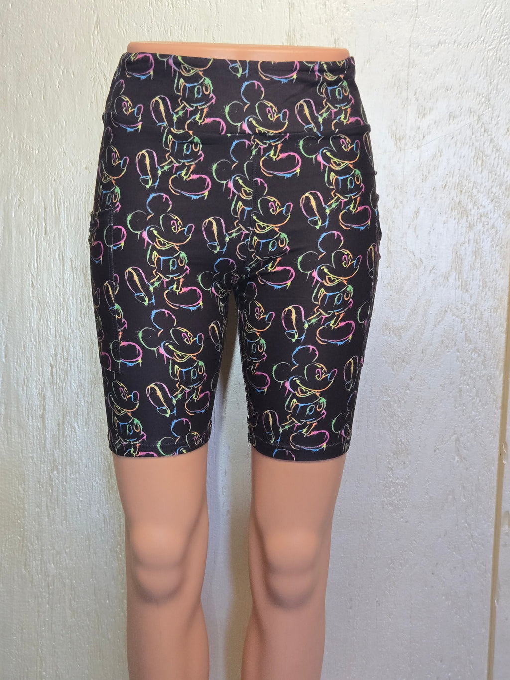 Mouse Drip skorts, capris and biker shorts with pockets