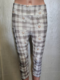 Plaid Flowers capris with pockets