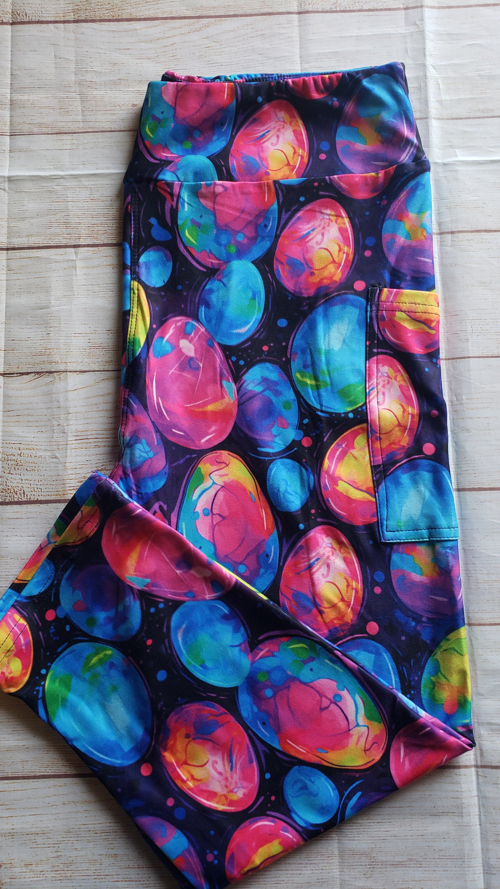 Neon Easter Eggs capris with pockets