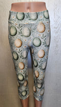 Teal Eggs capris with pockets