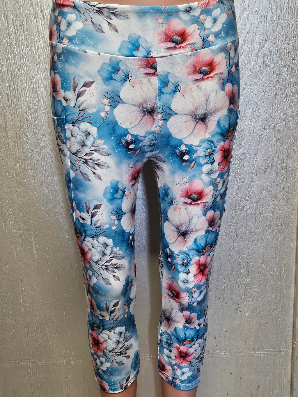 Red, White, and Blue Hibiscus leggings and capris with pockets