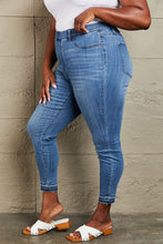 Load image into Gallery viewer, Judy Blue Janavie High Waisted Pull On Skinny Jeans
