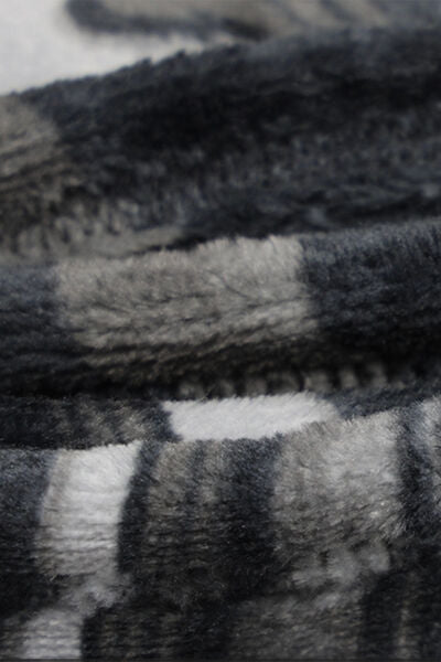 Cuddle Up Fleece Decorative Throw Blanket