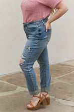 Load image into Gallery viewer, Judy Blue Macy Mid Rise Boyfriend Jeans
