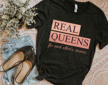 Load image into Gallery viewer, REAL QUEENS FIX EACH OTHER&#39;S CROWNS - WESTERN STYLIN&#39;
